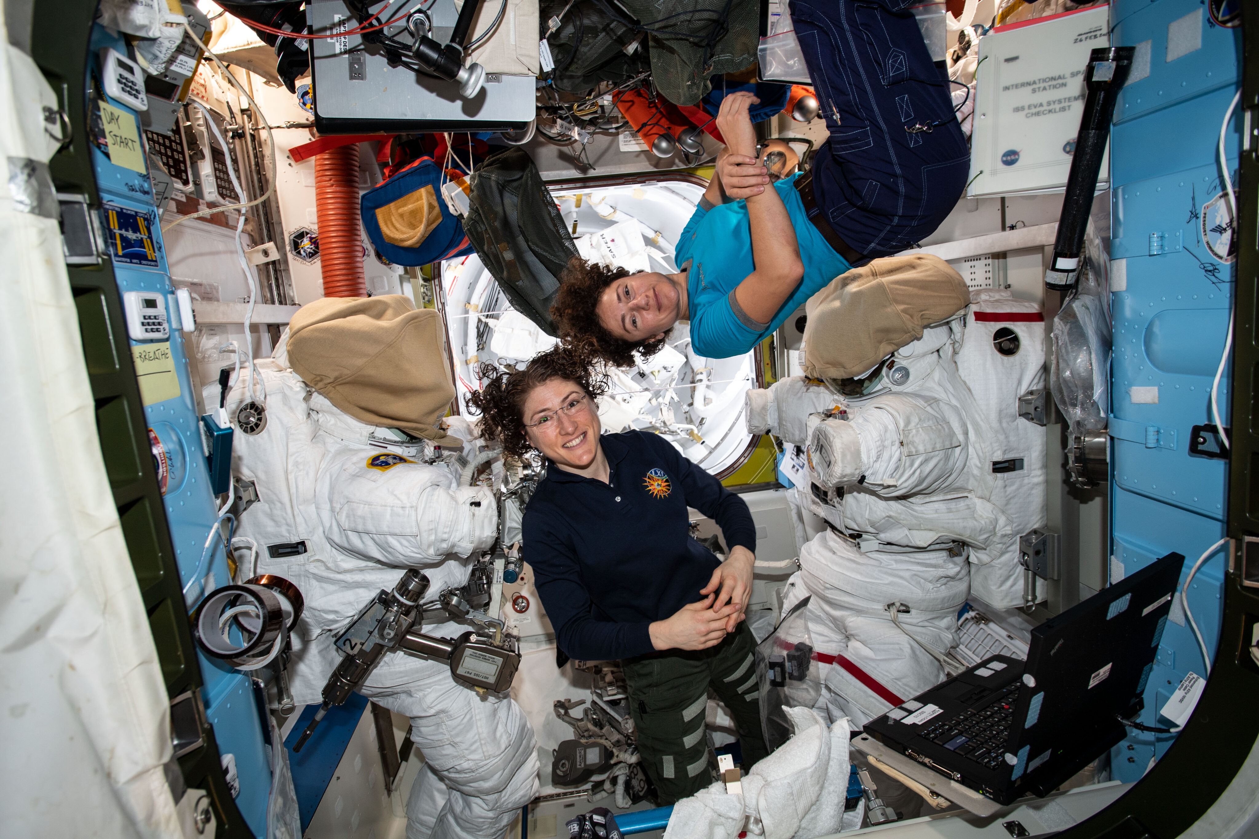 A-t-on besoin de 2 jambes dans l’espace?